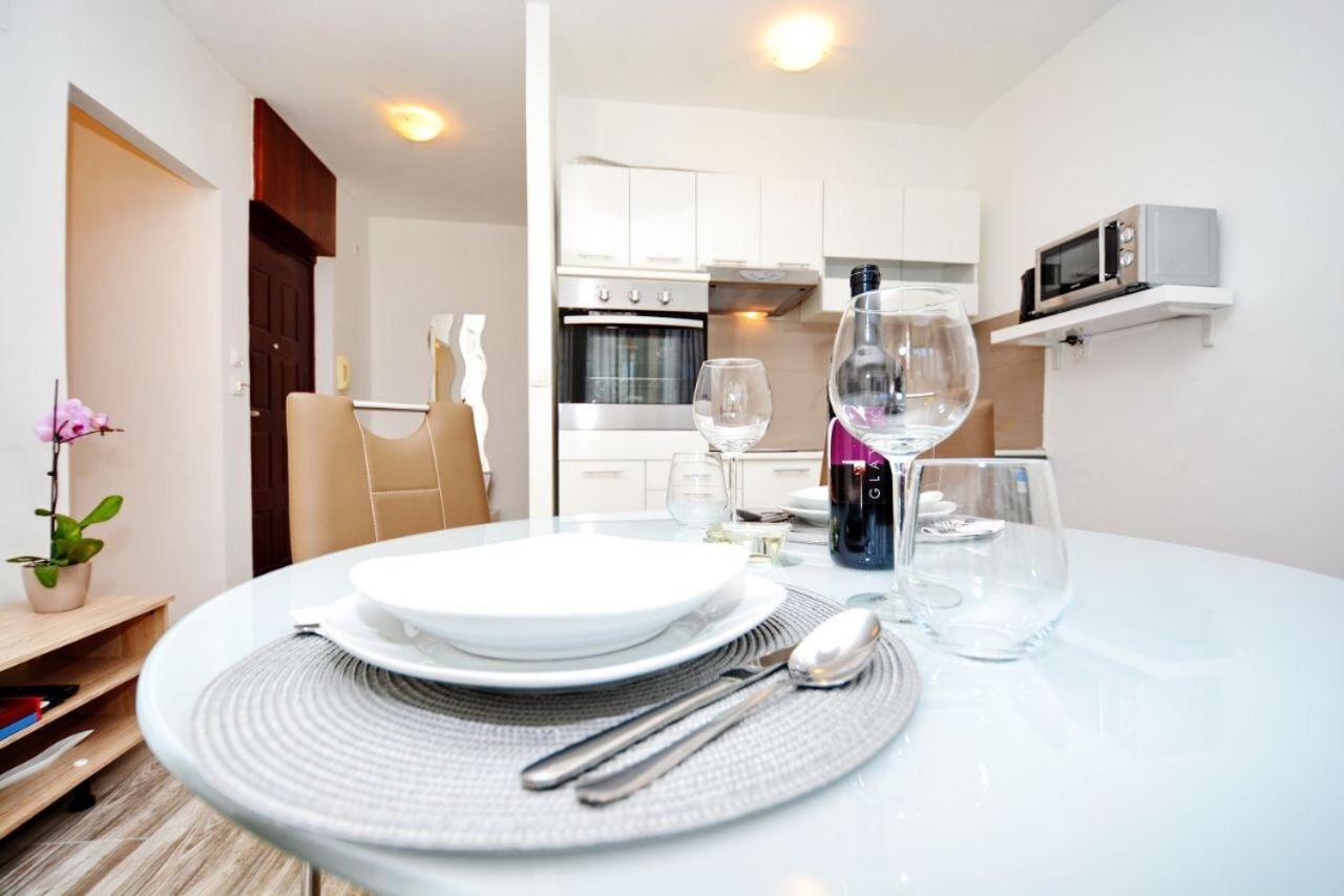 Apartment T&L ซาดาร์ ภายนอก รูปภาพ